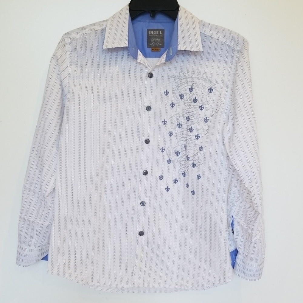 Cool boy's button down shirt. Size M (10/12)